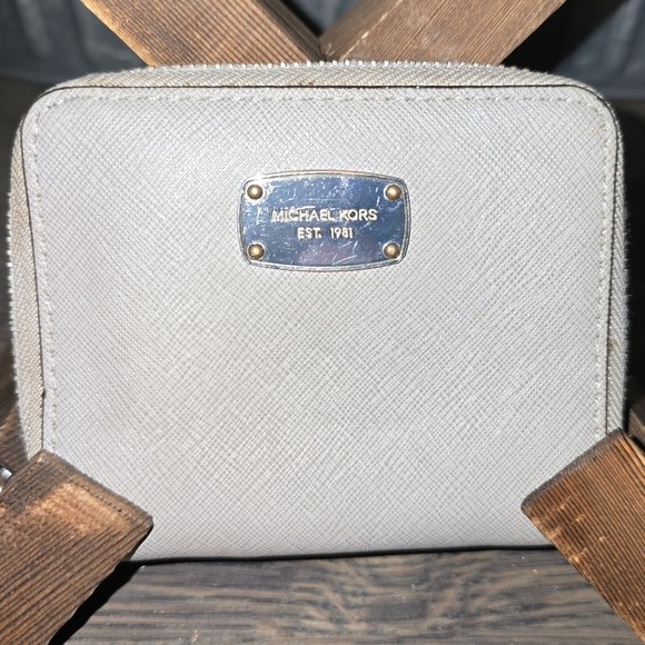 Michael Kors Handbags - Micheal Kors Wallet